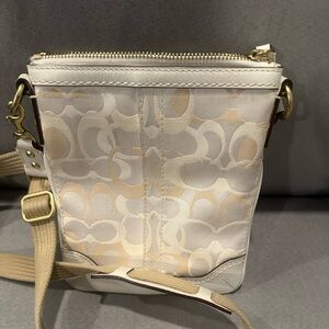 White light tan coach over shoulder bad